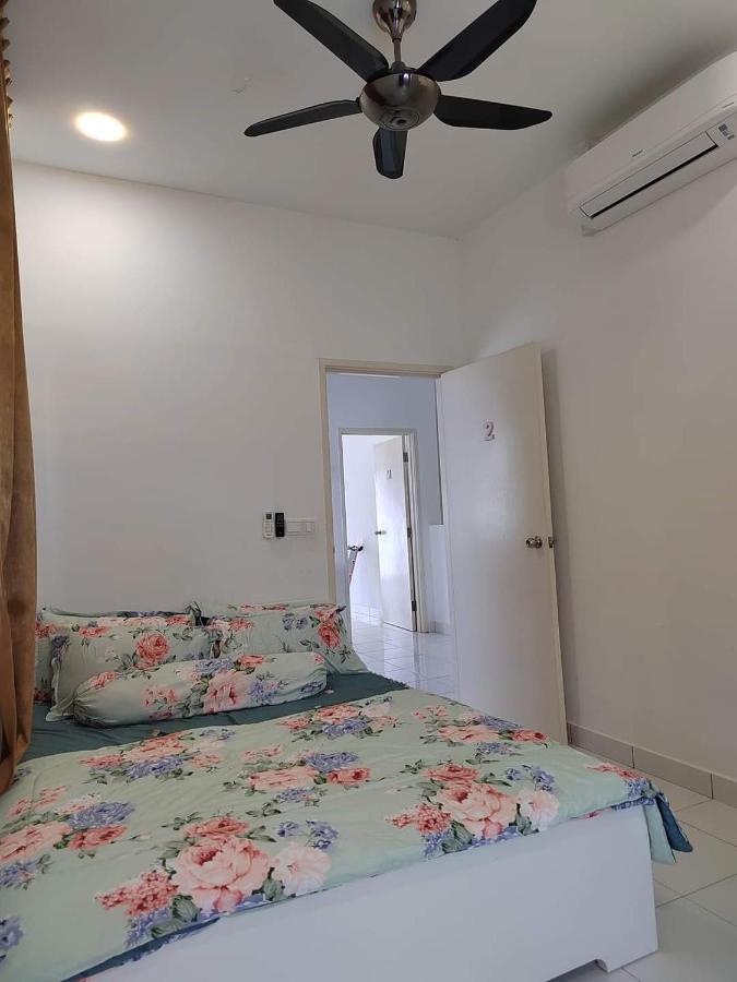 Homestay Greenway Pasir Gudang Exterior foto
